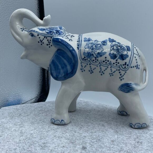 Vintage Other - Vintage ceramic elephant figurine blue white floral